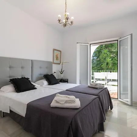 Apartamento En Playa Benamara *
